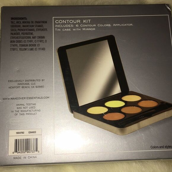 Me Makeover Essentials contour kit - Picture 2 of 3